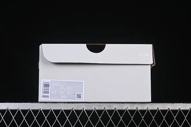 All categories Nk Air Force 1 Air Force series Nk Air Force 1 Low Air Force low-top Nike Air Force 1'07 Low Air Force 1 low-top casual sneakers IR0485-611